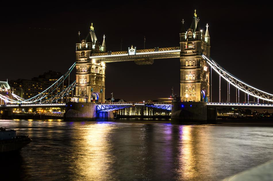 reflecting Tower Bridge in London