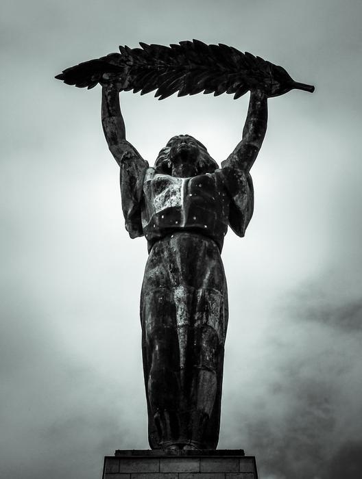 Statue Bronze architecture