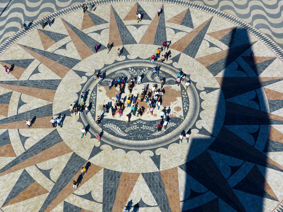 Monument To The Discoverers