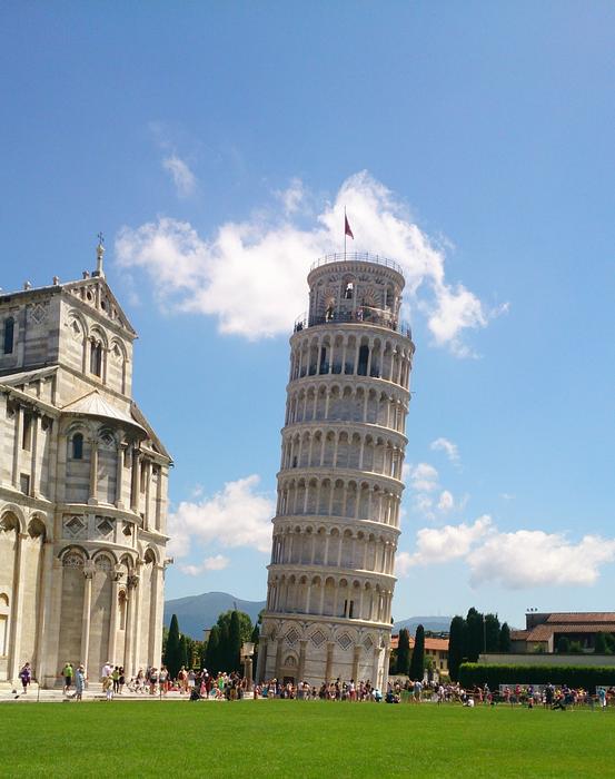 Pisa green grass