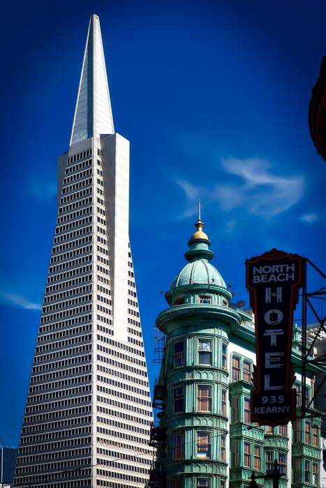 Transamerica Pyramid Columbus in San Francisco