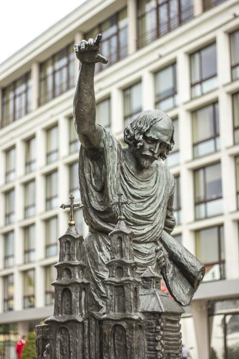monument in Minsk
