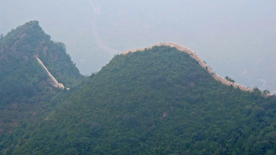 green mountains and the great wall of china