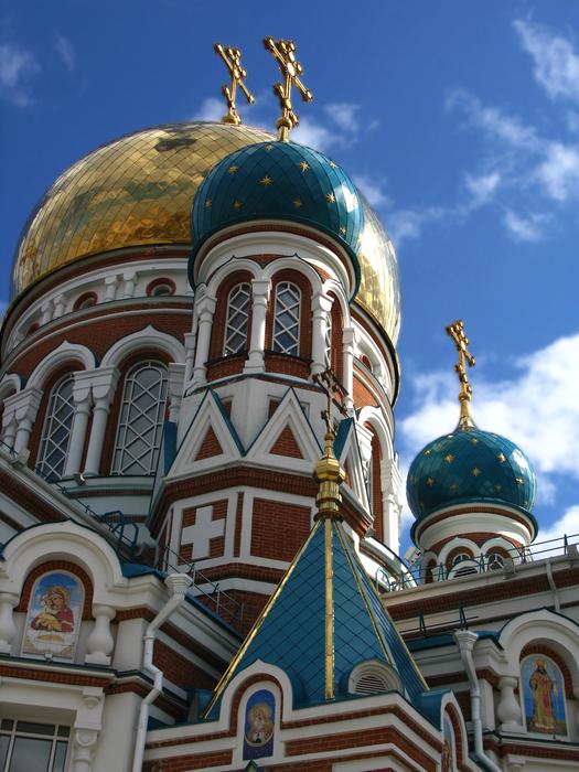 domes of Uspenskiy Kafedral'nyy Sobor at sky, russia, Omsk