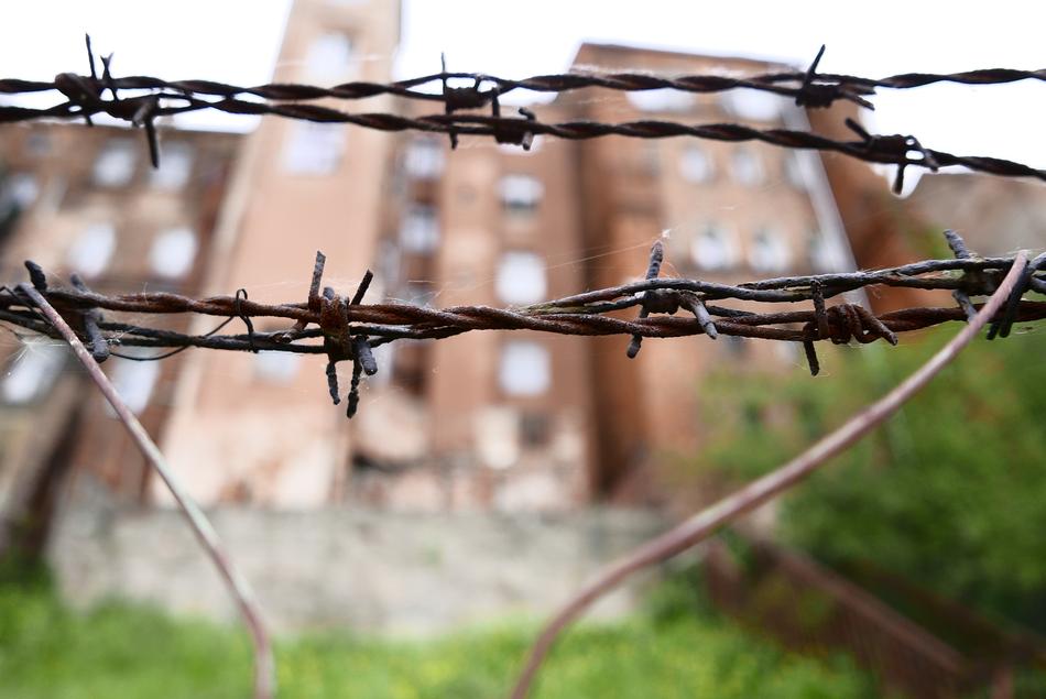 Barbed Wire Bins