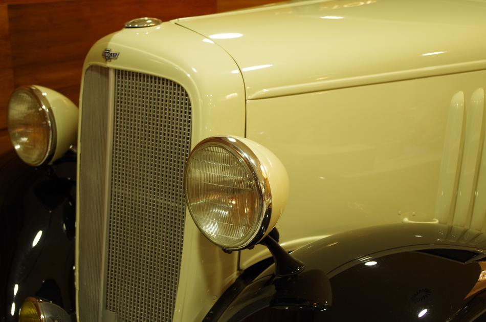 Vehicle Monument Retro Car