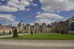 France Historical Architecture