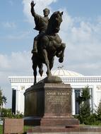 Timur Tamerlan Statue
