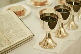 everything for the festive communion