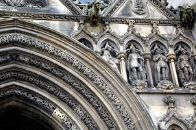 Portal Building