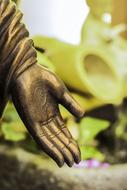 Statue Hand