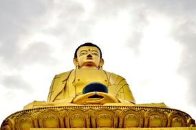 gold big Buddha Statue