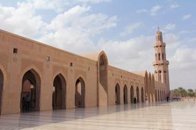 beautiful Sultan Qaboos Grand Mosque