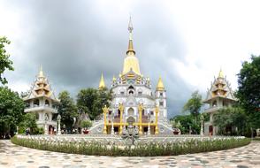 Pagoda Vietnam Buulong