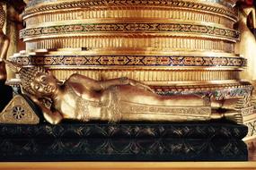 Bangkok Buddha Gold statue sleep