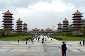 photo of a Buddhist pagoda in Kaohsiung, Taiwan