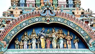Meenakshi Sundareswarar Marriage statue