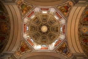 Dom Blanket roof