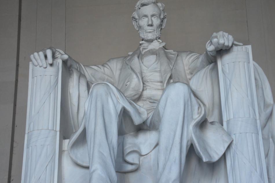 Statue President Memorial