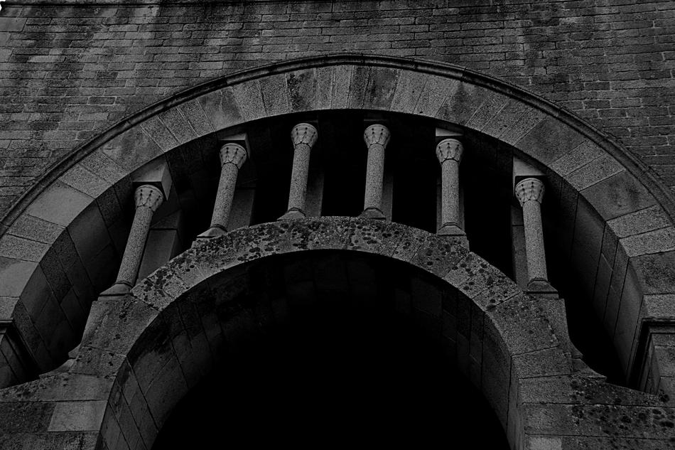 Architecture Columns gate