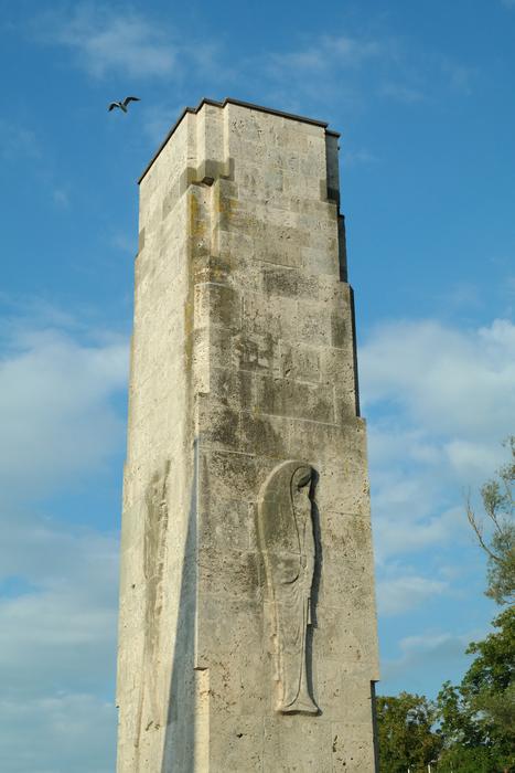 Monument War Memorial stone Tower