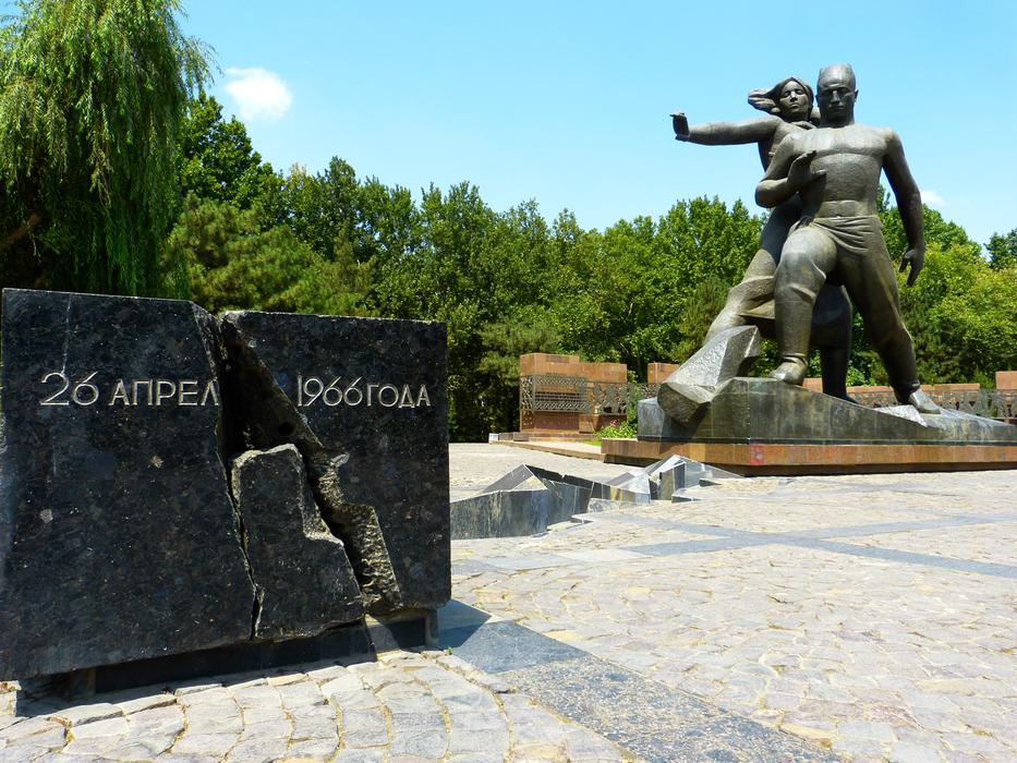 Tashkent Monument Earthquake