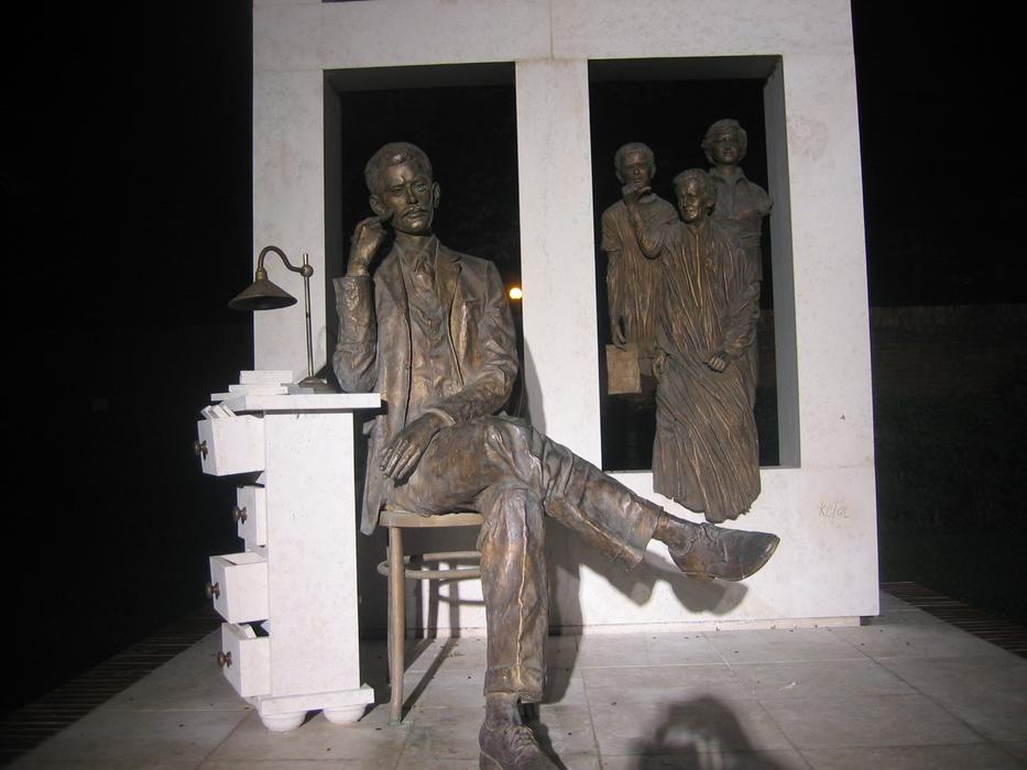 Monument to Attila Jozef Hungary