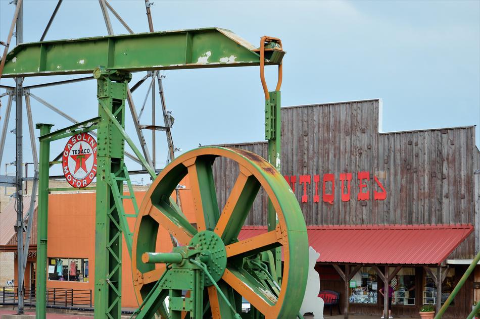 Antiques Pump Oil