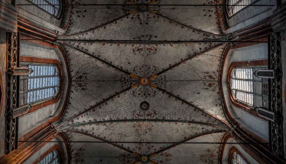 photo of the beautiful ceiling and windows in the chapel