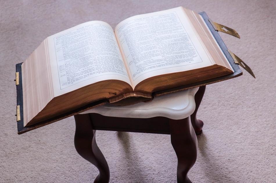 family bible for prayer