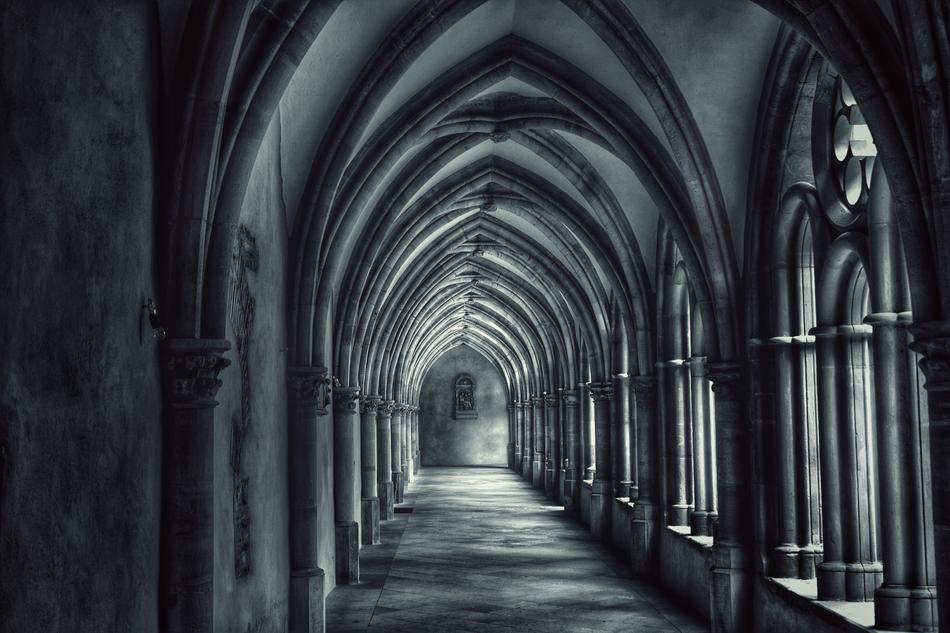 Black And White Trier