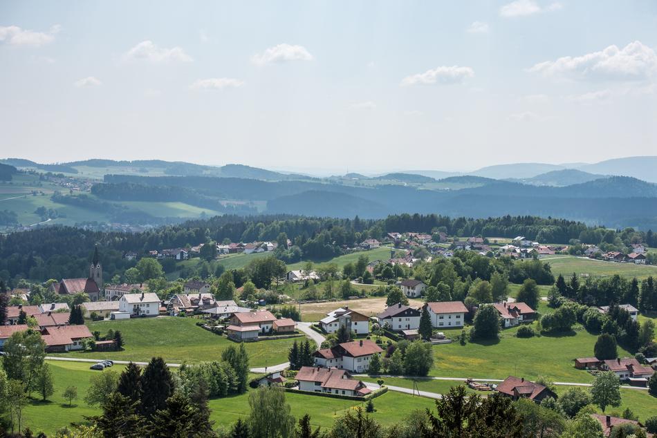scenic countryside at summer, Germany, Bavaria, NeuschÃ¶nau