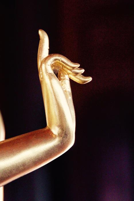 Buddha Gold hand