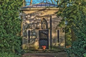 Architecture Tomb