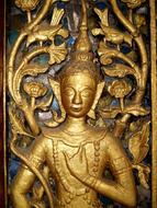 Laos Phabang gold statue