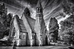 Henley Thames Church black and white