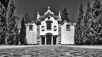 Lisbon Church back and white