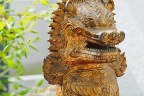 dragon statue in a Buddhist temple