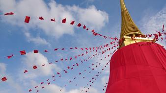 Gold Mountain Bangkok and red flags