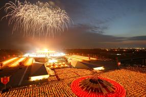 Pagoda Fireworks red