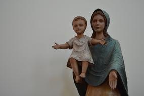 virgin mary and child in portugal