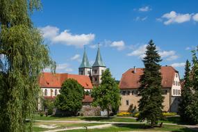 Grumbling Hardt City Church