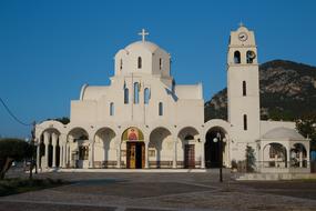 Church Kamena Vourla