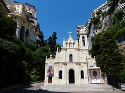 architecture of a house of prayer