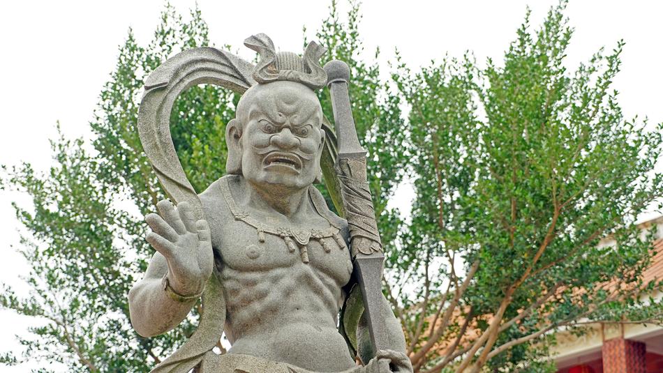 China god Statue