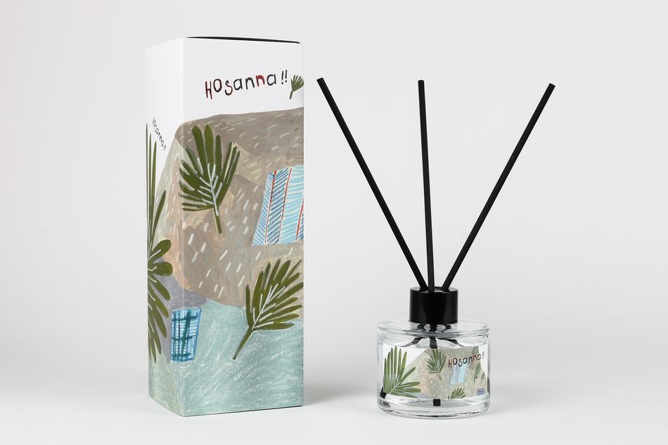 Colorful and beautiful diffuser with the sticks and box
