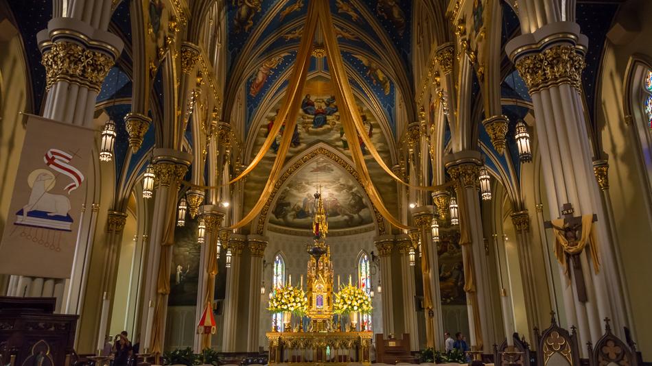 interior photo of Notre Dame Church