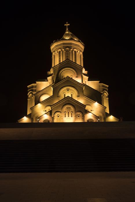 night illumination tsminda sameba in Georgia