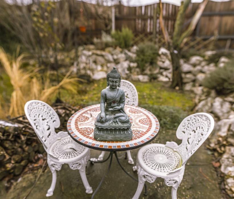 Buddha Statue Panorama table