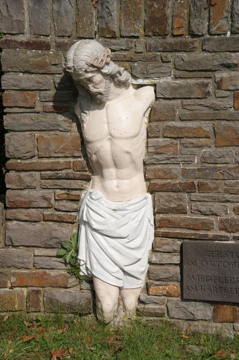 Christ Coburn statue